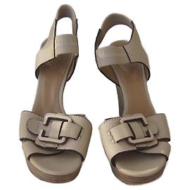 Sandales compensées Chloé en cuir beige Beige