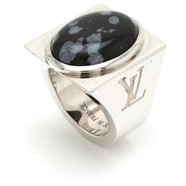 Louis Vuitton LV Onyx Signet Ring, Black, M