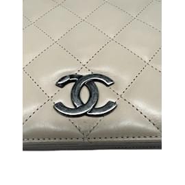 Chanel-Chanel petit sac à bandoulière à rabat ballerine-Beige