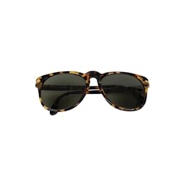 Giorgio Armani-Giorgio Armani Retro Leopard Sunglasses-Multiple colors