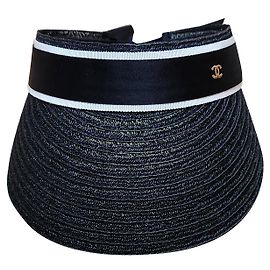 Chanel Collection Cruise visor 2022 Black White