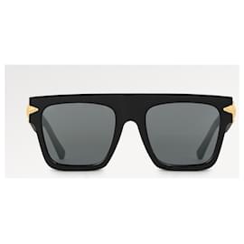 Louis Vuitton LV Malletage Round Sunglasses Black Acetate & Metal. Size W