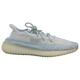 Yeezy-Yeezy 350 V2 Sneakers in Cloud White Synthetic-White