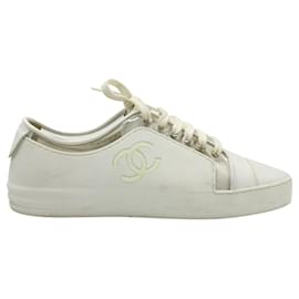 Chanel-White Low Top CC Sneakers-White