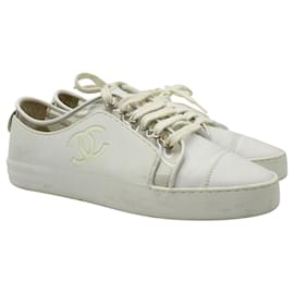 Chanel-White Low Top CC Sneakers-White