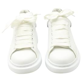 Alexander Mcqueen-Alexander McQueen Silver Oversized Sneakers in White Leather-White