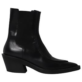 Botins Khaite Charleston em Couro Preto Preto