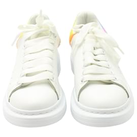 Alexander Mcqueen-Alexander McQueen Rainbow Oversize Sneakers en cuero blanco-Blanco