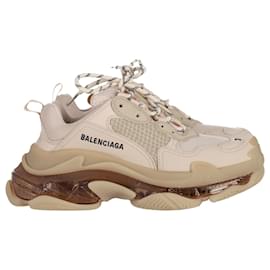 Balenciaga-Balenciaga Triple S Clear Sole Sneakers in Beige Polyester-Beige