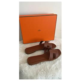 Hermès-Oran sandal-Brown