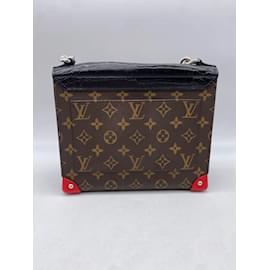 Louis Vuitton-LOUIS VUITTON  Handbags T.  Leather-Dark red