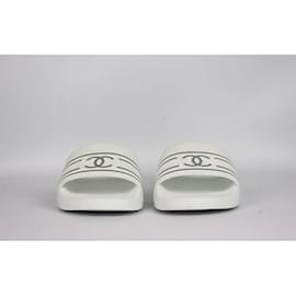 CHANEL  Mules & clogs EU 38 rubber White