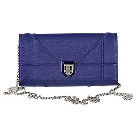 Portafoglio Dior Diorama con catena in pelle di vitello blu Blu