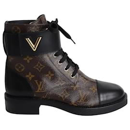 LOUIS VUITTON LOUIS VUITTON shoes boots Suede Black Used Women