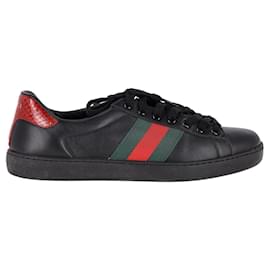Gucci-Gucci Ace Sneakers with Python Embossed Panel in Black Leather-Black