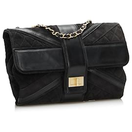 Chanel-Bolso de hombro negro con solapa Union Jack de Chanel-Negro