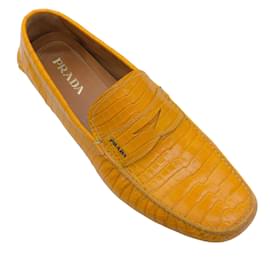 Prada-Mocassins Prada en cuir de crocodile moutarde pour homme-Jaune