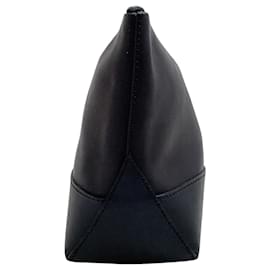 Marni-Pochette zippée en cuir noir Marni-Noir