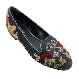 Dolce & Gabbana-Dolce & Gabbana Franela Gris Terciopelo Floral con Zapatos Planos Clave-Gris