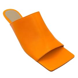 Bottega Veneta-Bottega Veneta Orange Square Toe Leather Mule Sandals-Orange