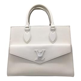 Louis Vuitton-Weiße Louis Vuitton Lockme Monochrome PM Leder-Tragetasche-Weiß