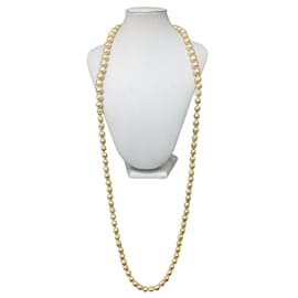 Chanel-Chanel Champagne Vintage 1981 Chunky Pearl Long Necklace-Beige