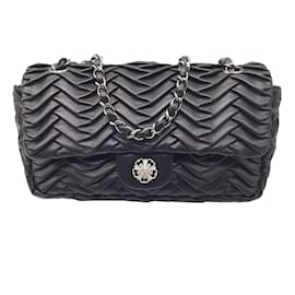 Chanel-Chanel Classic Flap 2007 Pleated Black Lambskin Leather Shoulder Bag-Black