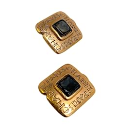Chanel-Chanel Gold / Gripoix 1999 Clip su orecchini quadrati con logo in rilievo-D'oro