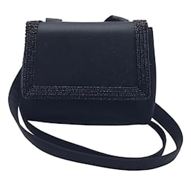 Chanel-Mini sac à bandoulière en satin orné de perles noires Chanel-Noir