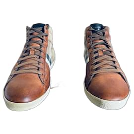 Burberry Basket Marron