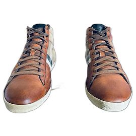 Burberry CESTA Marrom