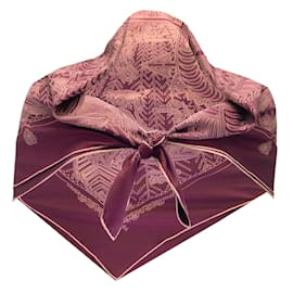 Hermès-Hermes Paris Legende Kuna Peuple de Panama Bordeaux / Foulard carré en sergé de soie imprimé rose-Violet