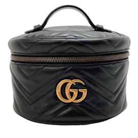Gucci-Gucci GG Marmont Mini Matelassé-Lederrucksack aus schwarzem Leder-Schwarz