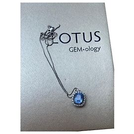 Autre Marque Himmelblaue Saphir Halskette mit Diamanten 6.95 Karat