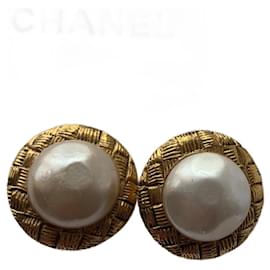 Chanel-Earrings-Cream,Gold hardware