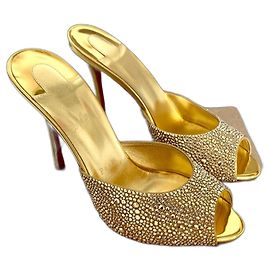 Christian Louboutin Io Dolly D'oro