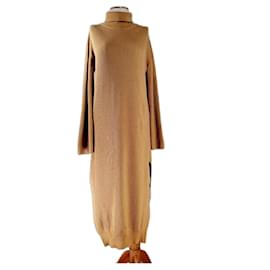 Nanushka-Robes-Beige