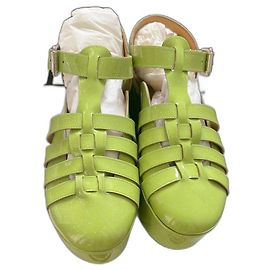 Loewe Sandalen Hellgrün