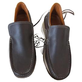 Hermès-Loafers cuir marron, pointure 39,5.-Marron