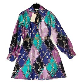 Gucci Mini-Hemdkleid aus Seide mit Kettengürtel Mehrfarben