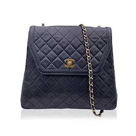 Chanel-Vintage Black Quilted Trapeze Flap Shoulder Bag with Wallet-Black