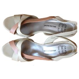 Bruuns Bazaar Leather Sandals Beige Beige