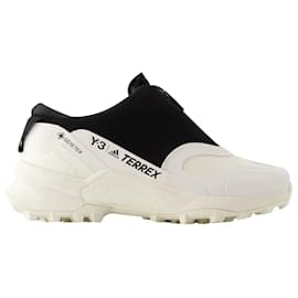 Y3-Terrex Swift R3 Gtx Lo Sneakers - Y-3 - SCHWARZ/Off-White - Leder-Schwarz