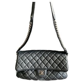 Chanel Bolsa com aba clássica atemporal Preto