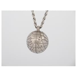 Hermès-VINTAGE HERMES NECKLACE EARTH OF THE WORLD PENDANT 66 METAL STEEL PENDANT NECKLACE-Silvery
