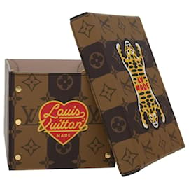 Louis Vuitton-LOUIS VUITTON Stripe Tiger Cardboard Box NIGO Case Brown GI0718 LV Auth 43816A-Brown