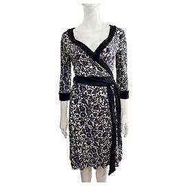 Diane Von Furstenberg DvF Vestido envelope vintage Taurus de seda Preto Cru