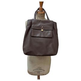 Dolce & Gabbana Leather Handbag Light Brown Light brown
