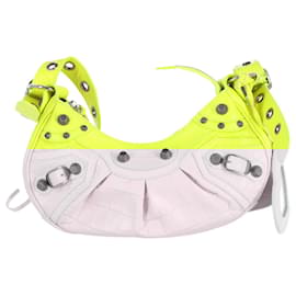 Balenciaga-Balenciaga XS Le Cagole Shoulder Bag in Green Lambskin Leather-Green