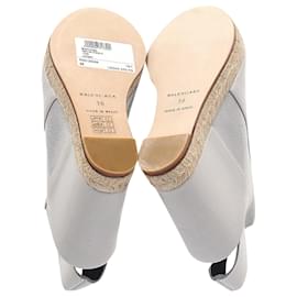 Balenciaga-Balenciaga Espadrille Open Toe Slingback Wedge Sandalen aus grauem Leder-Grau